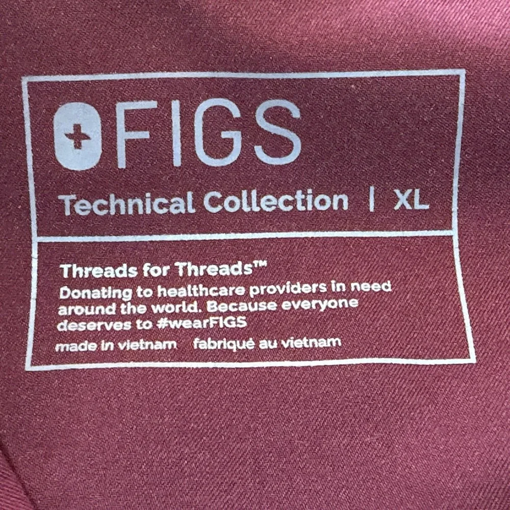 FIGS Technical Collection Scrub Top Womens XL Maroon V-Neck Short Sleeve FW1000